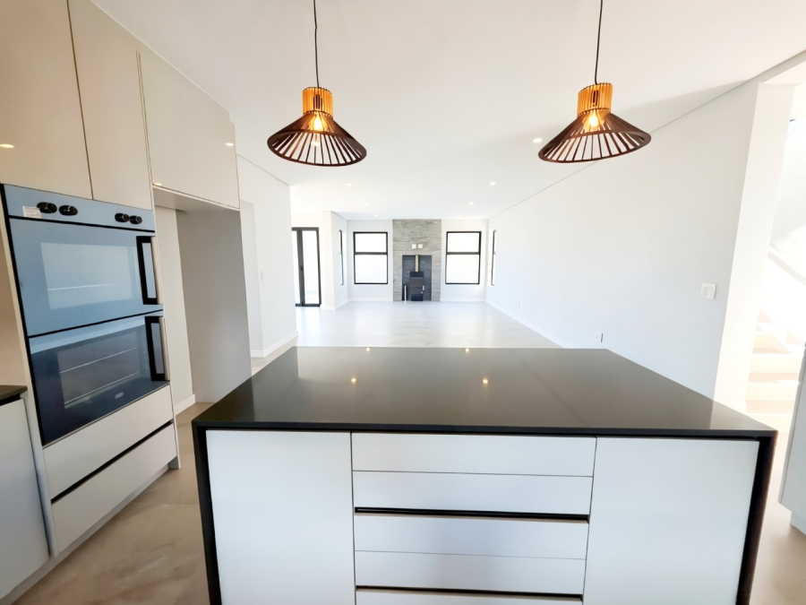 4 Bedroom Property for Sale in Sandown Western Cape